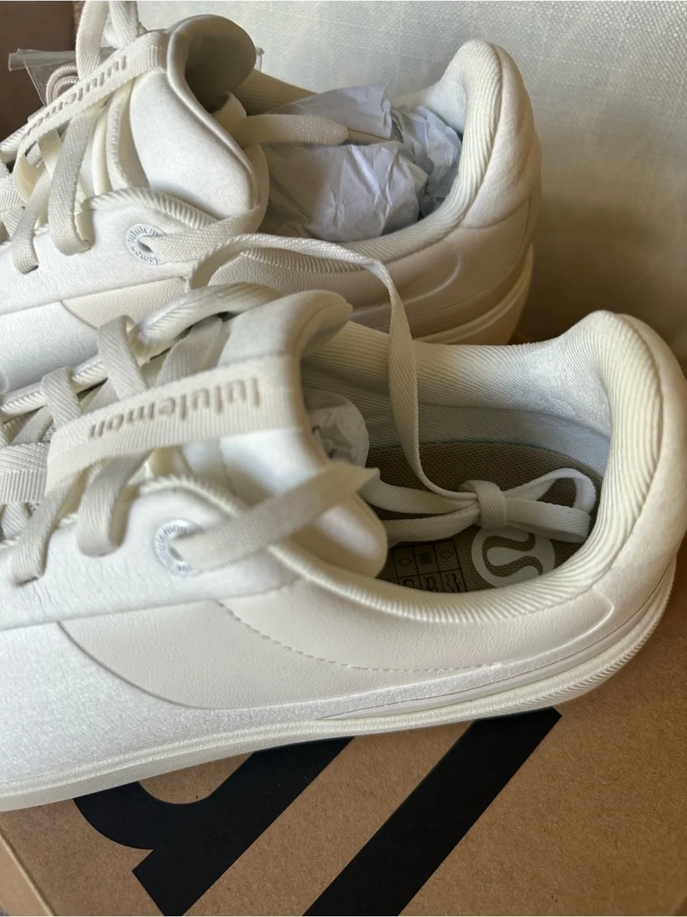 Lululemon cityverse sneakers  men’s size 11  NIB